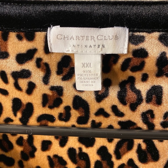 Charter Club Velour animal print 2X - Picture 2 of 6